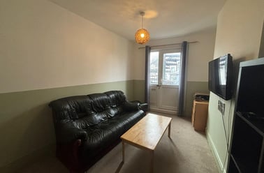 Abingdon Road GFF, North Hill, Plymouth - Image 3